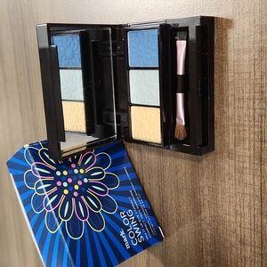 COLOR SWING x MARK. Mix it Up Eyeshadow Compact. NEW Compact w/mirror applicator